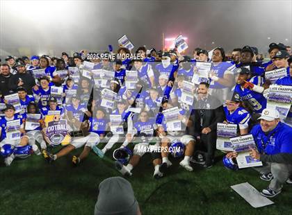 Thumbnail 3 in De La Salle vs Santa Margarita (CIF State Bowl Open Division Final) photogallery.