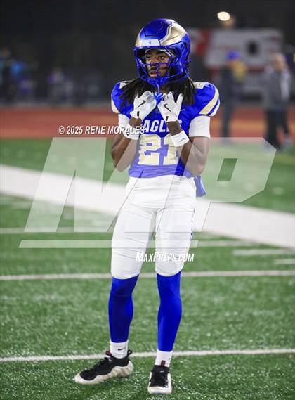 Thumbnail 1 in De La Salle vs Santa Margarita (CIF State Bowl Open Division Final) photogallery.