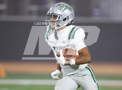 Thumbnail 2 in De La Salle vs Santa Margarita (CIF State Bowl Open Division Final) photogallery.