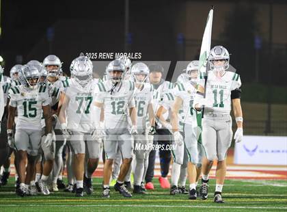 Thumbnail 1 in De La Salle vs Santa Margarita (CIF State Bowl Open Division Final) photogallery.