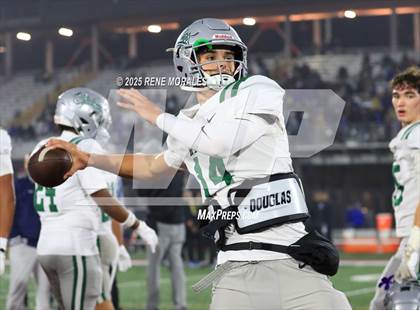 Thumbnail 3 in De La Salle vs Santa Margarita (CIF State Bowl Open Division Final) photogallery.