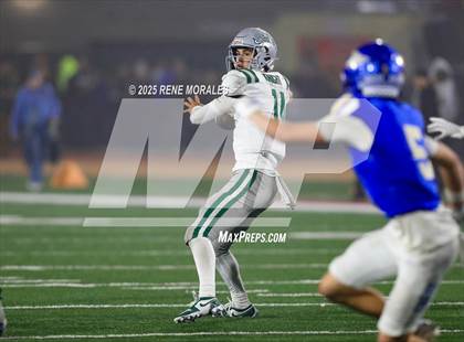 Thumbnail 1 in De La Salle vs Santa Margarita (CIF State Bowl Open Division Final) photogallery.