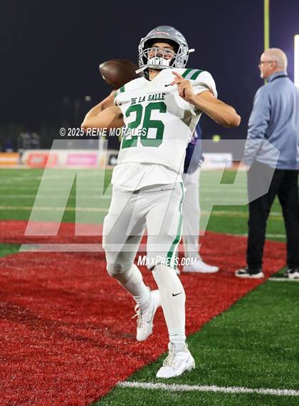Thumbnail 3 in De La Salle vs Santa Margarita (CIF State Bowl Open Division Final) photogallery.