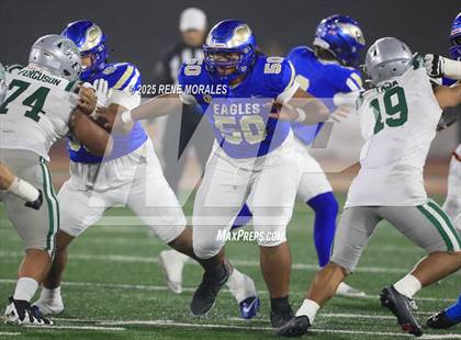 Thumbnail 2 in De La Salle vs Santa Margarita (CIF State Bowl Open Division Final) photogallery.