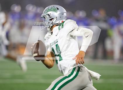 Thumbnail 3 in De La Salle vs Santa Margarita (CIF State Bowl Open Division Final) photogallery.