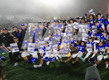 Thumbnail 2 in De La Salle vs Santa Margarita (CIF State Bowl Open Division Final) photogallery.