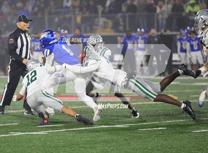 Thumbnail 3 in De La Salle vs Santa Margarita (CIF State Bowl Open Division Final) photogallery.