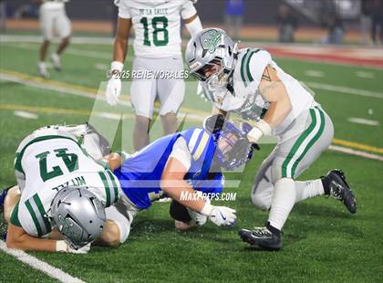 Thumbnail 2 in De La Salle vs Santa Margarita (CIF State Bowl Open Division Final) photogallery.
