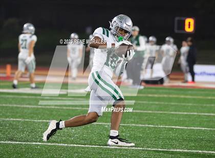 Thumbnail 3 in De La Salle vs Santa Margarita (CIF State Bowl Open Division Final) photogallery.