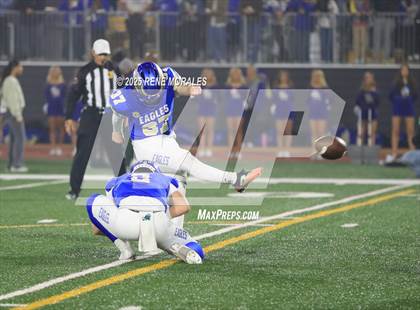 Thumbnail 2 in De La Salle vs Santa Margarita (CIF State Bowl Open Division Final) photogallery.