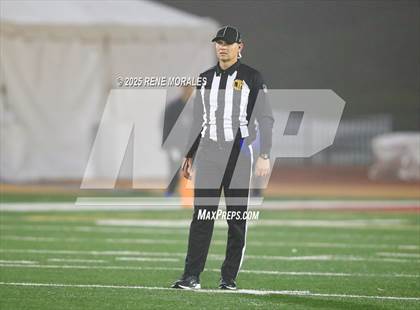 Thumbnail 3 in De La Salle vs Santa Margarita (CIF State Bowl Open Division Final) photogallery.