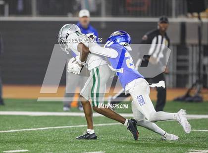 Thumbnail 3 in De La Salle vs Santa Margarita (CIF State Bowl Open Division Final) photogallery.