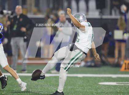 Thumbnail 1 in De La Salle vs Santa Margarita (CIF State Bowl Open Division Final) photogallery.