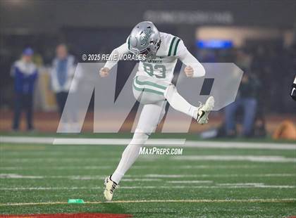 Thumbnail 3 in De La Salle vs Santa Margarita (CIF State Bowl Open Division Final) photogallery.