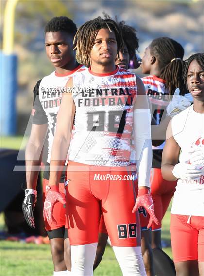 Thumbnail 1 in Central vs. Bourgade Catholic (O'Connor 7v7) photogallery.