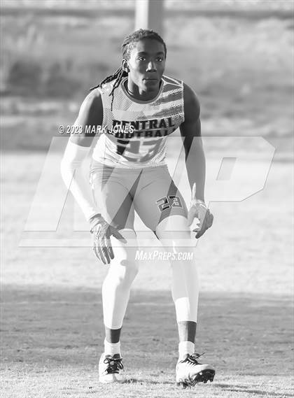 Thumbnail 1 in Central vs. Bourgade Catholic (O'Connor 7v7) photogallery.
