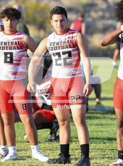 Thumbnail 3 in Central vs. Bourgade Catholic (O'Connor 7v7) photogallery.