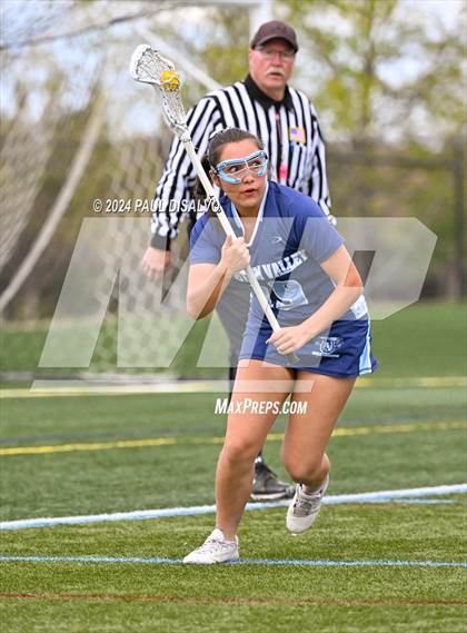 Thumbnail 2 in Ralston Valley @ ThunderRidge (CHSAA 5A First Round) photogallery.