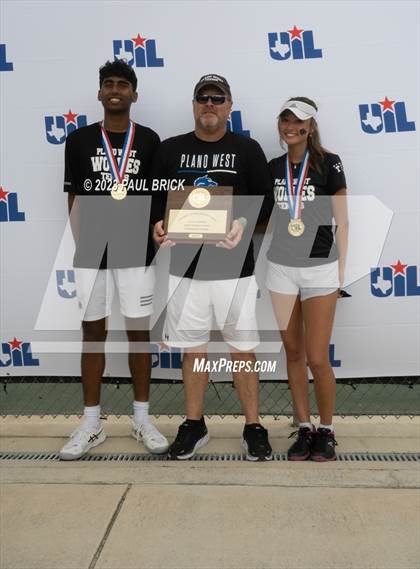 Thumbnail 1 in UIL 6A Tennis Boys and Mixed Doubles Finals (Medals) photogallery.