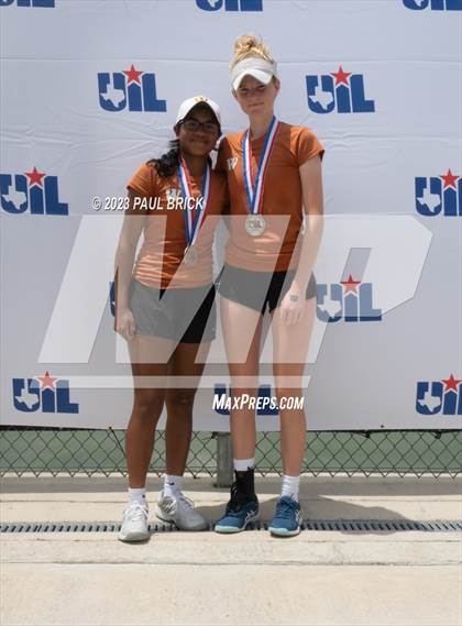 Thumbnail 2 in UIL 6A Tennis Boys and Mixed Doubles Finals (Medals) photogallery.