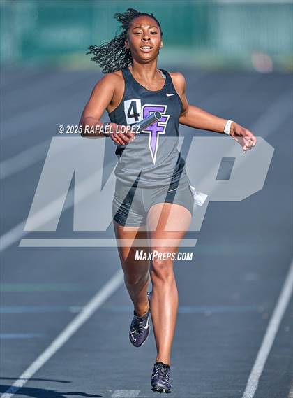 Thumbnail 1 in Lamar CISD Relays (4x400M) photogallery.