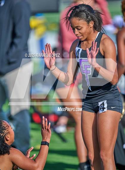 Thumbnail 1 in Lamar CISD Relays (4x400M) photogallery.