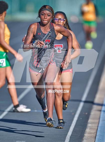 Thumbnail 3 in Lamar CISD Relays (4x400M) photogallery.