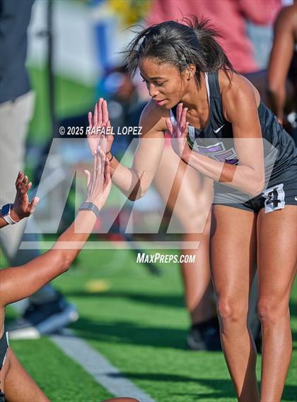 Thumbnail 2 in Lamar CISD Relays (4x400M) photogallery.
