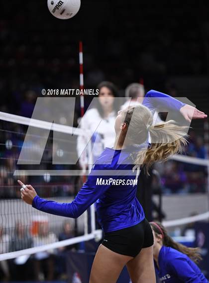 Thumbnail 2 in Yuma vs. Denver Christian (CHSAA 2A Final) photogallery.
