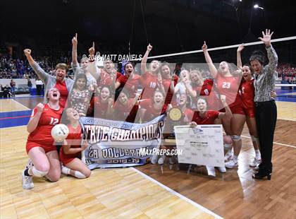 Thumbnail 3 in Yuma vs. Denver Christian (CHSAA 2A Final) photogallery.