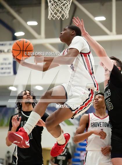 Thumbnail 2 in Augusta Christian vs Grovetown (100 Black Men of Augusta Thanksgiving Classic) photogallery.