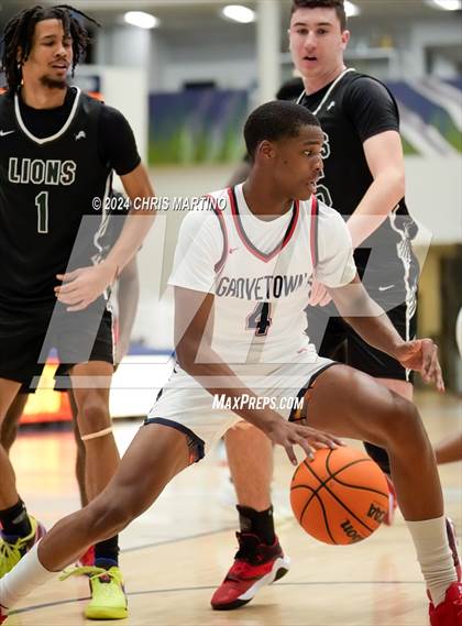 Thumbnail 2 in Augusta Christian vs Grovetown (100 Black Men of Augusta Thanksgiving Classic) photogallery.