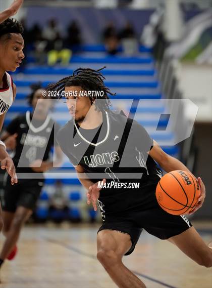 Thumbnail 3 in Augusta Christian vs Grovetown (100 Black Men of Augusta Thanksgiving Classic) photogallery.