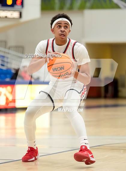 Thumbnail 3 in Augusta Christian vs Grovetown (100 Black Men of Augusta Thanksgiving Classic) photogallery.