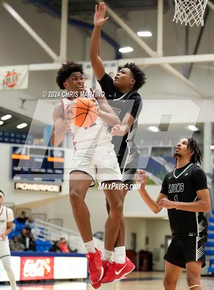 Thumbnail 1 in Augusta Christian vs Grovetown (100 Black Men of Augusta Thanksgiving Classic) photogallery.