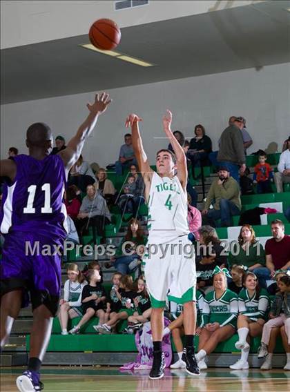 Thumbnail 3 in Washington @ Triton Central photogallery.
