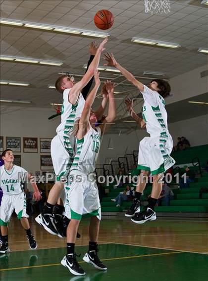 Thumbnail 3 in Washington @ Triton Central photogallery.