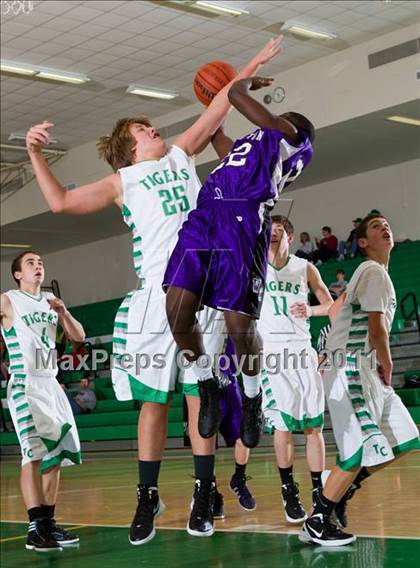 Thumbnail 3 in Washington @ Triton Central photogallery.