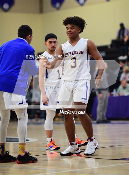 Thumbnail 1 in Carlmont vs. Jefferson photogallery.