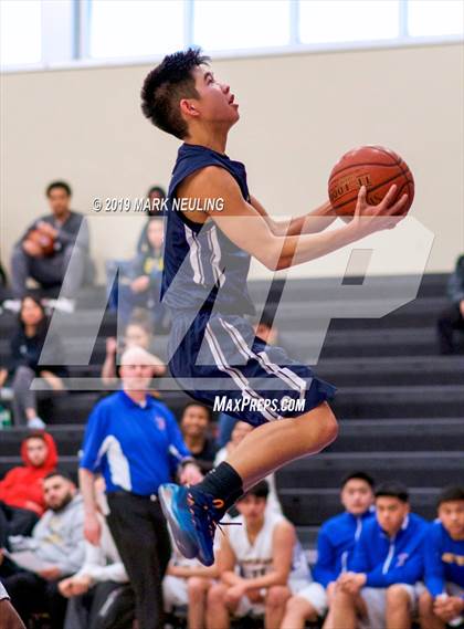 Thumbnail 2 in Carlmont vs. Jefferson photogallery.