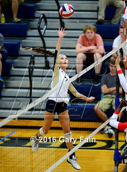 Thumbnail 1 in Ooltewah @ Soddy Daisy photogallery.