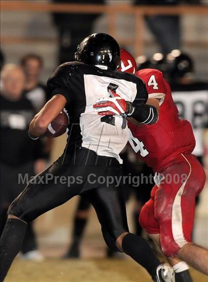 Thumbnail 2 in Lutheran vs. Servite photogallery.