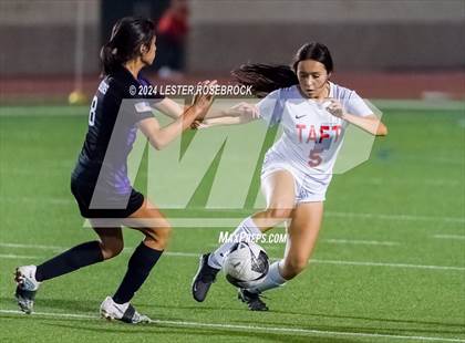 Thumbnail 3 in Taft @ Warren photogallery.
