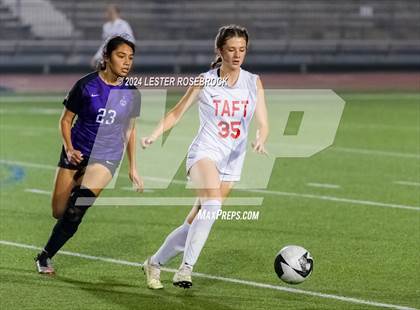 Thumbnail 2 in Taft @ Warren photogallery.