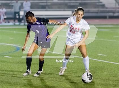 Thumbnail 3 in Taft @ Warren photogallery.