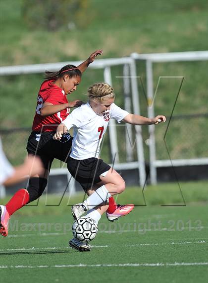 Thumbnail 3 in Grand Valley vs. Denver Science & Tech Stapleton  (CHSAA 3A 1st Round Playoff) photogallery.