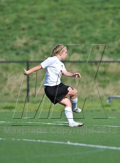 Thumbnail 2 in Grand Valley vs. Denver Science & Tech Stapleton  (CHSAA 3A 1st Round Playoff) photogallery.