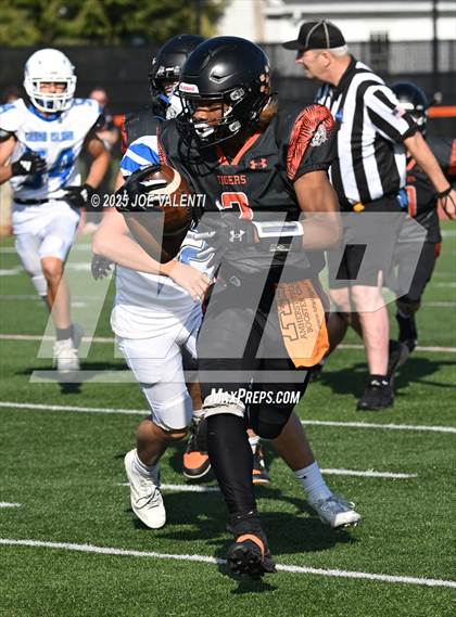 Thumbnail 1 in JV: Grand Island @ Amherst Central photogallery.