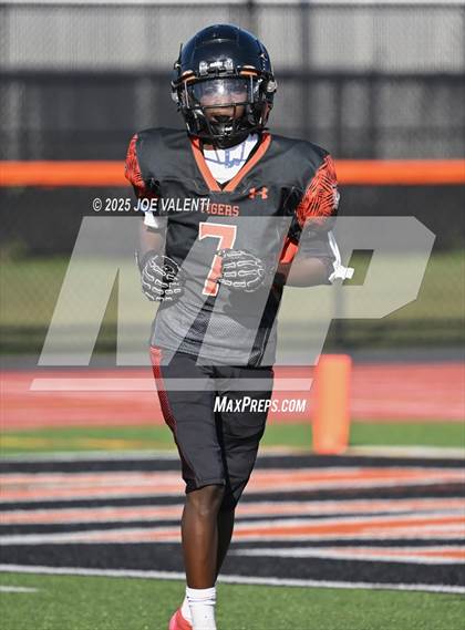 Thumbnail 3 in JV: Grand Island @ Amherst Central photogallery.