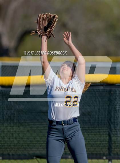 Thumbnail 3 in Three Rivers vs. Poth (Leopard Softball Classic) photogallery.